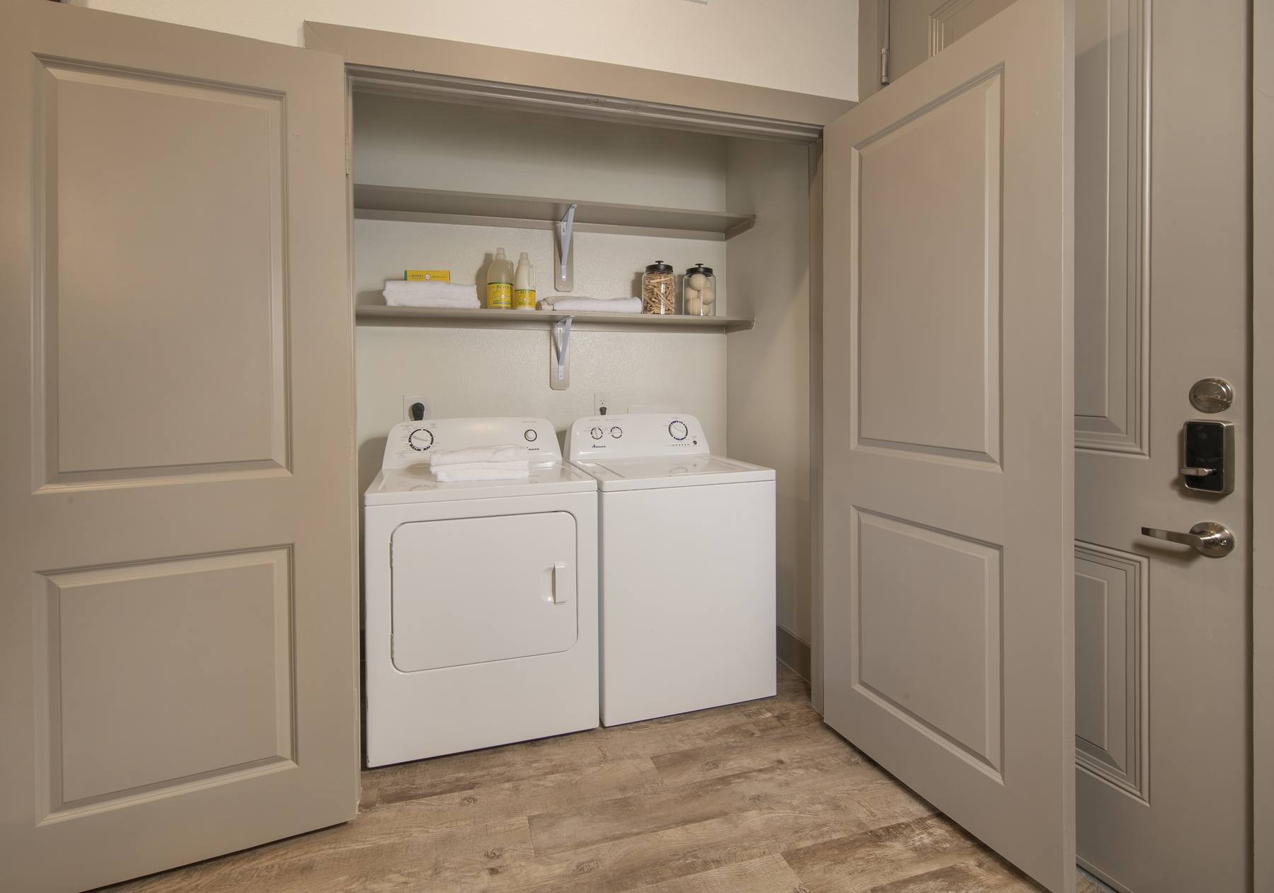 2BR Laundry
